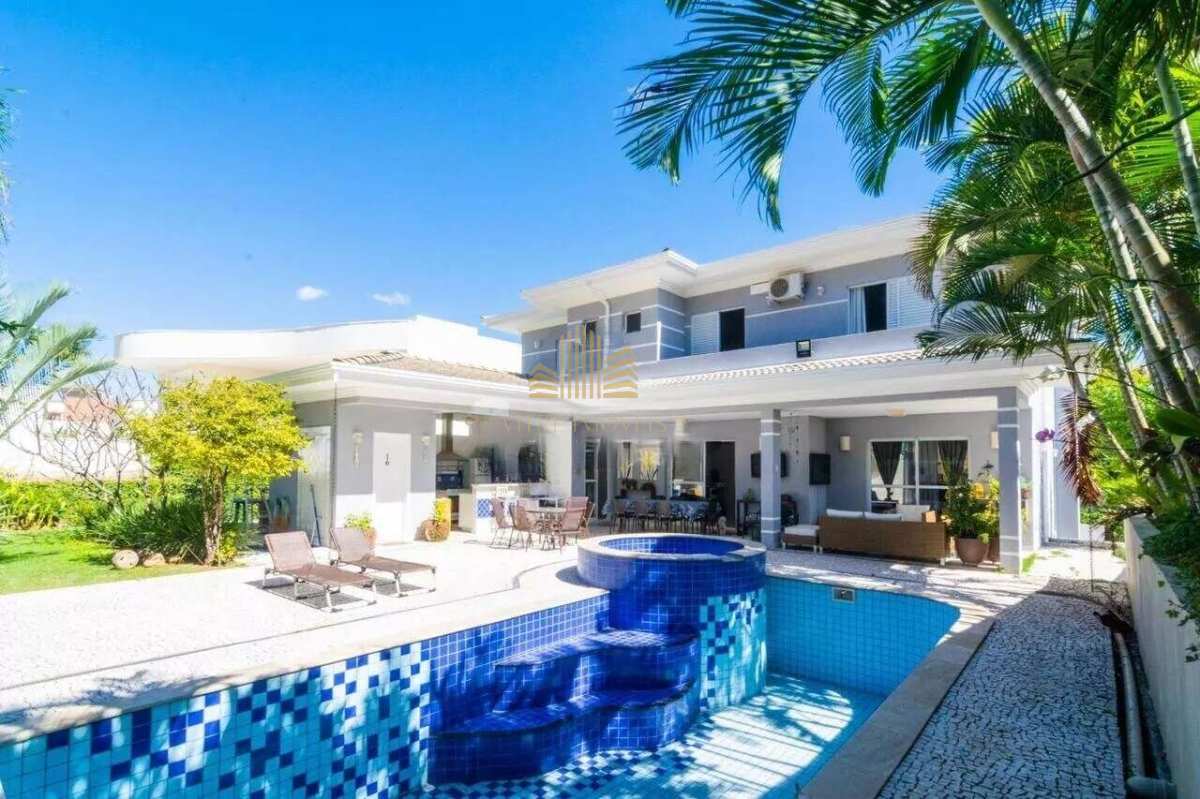 Casa a venda no condomínio  Alphaville Campinas - Vitré Assessoria e Negócios Ltda