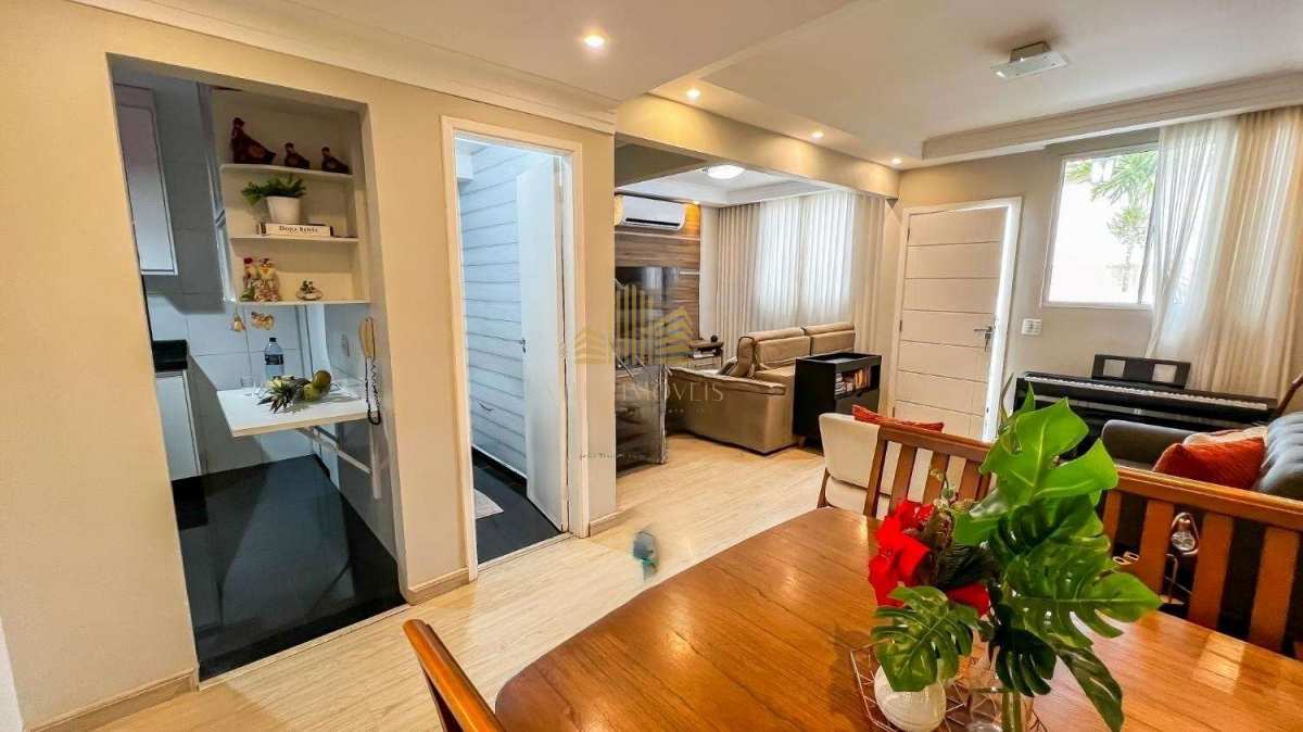 Casa à venda no Condomínio Corsega  no Parque Rural Fazenda Santa Cândida, Campinas - Vitré Assessoria e Negócios Ltda