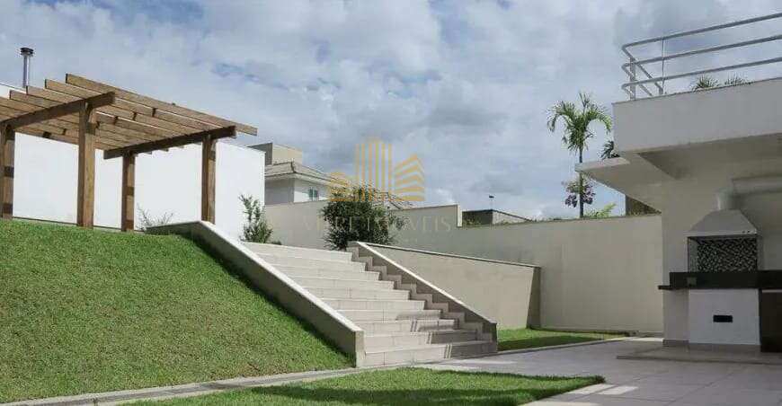 Casa em Condomínio à venda no bairro Alphaville Dom Pedro - Vitré Assessoria e Negócios Ltda